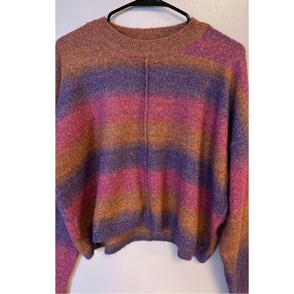 Volcom Colorful Sweater - Picture 3 of 9